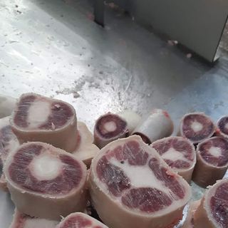 Đuôi bò cắt sẵn
