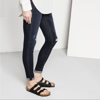 Dép đế trấu nữ 3 khóa ngang màu đen