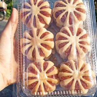 Bánh Hoa Mai Nhân Khóm