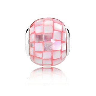 SỈ charm Essence 05