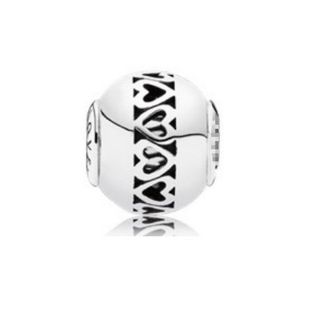 SỈ charm Essence 07