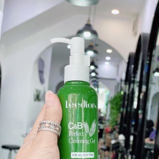 Sữa rửa mặt Leediors CB Perfect Cleansing Gel