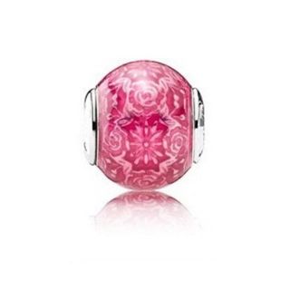 SỈ charm Essence 11