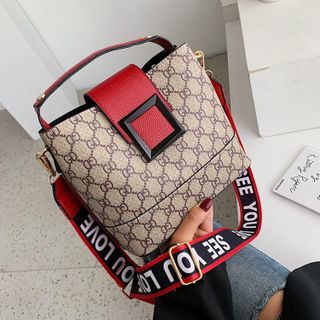 Túi Dập Chữ GD Kèm Quai Ngang Sang Chảnh D760