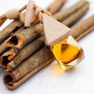 Tinh dầu treo xe ô tô