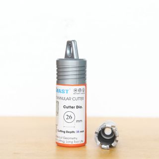 Mũi khoan cắt inox bằng hợp kim hiệu Unifast TCT 26x35