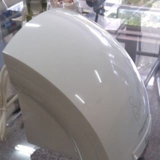 Máy sấy tay cảm ứng giá rẻ