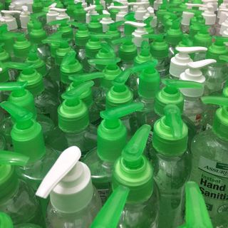 Gel rửa tay khô Assured Instant Hand Sanitizer diệt khuẩn 99