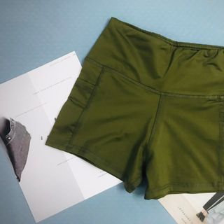Quần tập đùi lưng cao có túi