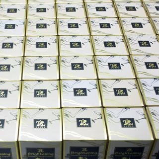 KEM LÀM TRẮNG DA CHỐNG NẮNG ZUHEE