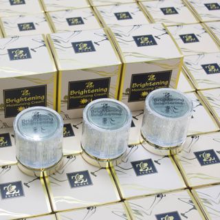 KEM LÀM TRẮNG DA CHỐNG NẮNG ZUHEE