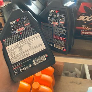 Motul 300v