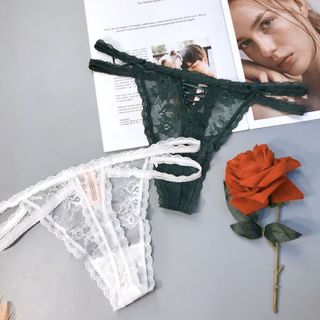 QUẦN LÓT LỌT KHE REN DÂY SEXY 1880