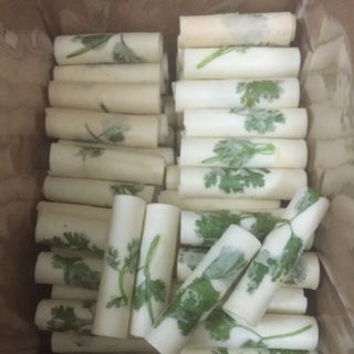 Bánh Ống Ngò