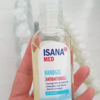 NƯỚC RỬA TAY KHÔ ISANA - ĐỨC