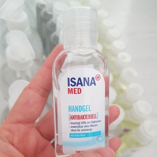 NƯỚC RỬA TAY KHÔ ISANA - ĐỨC