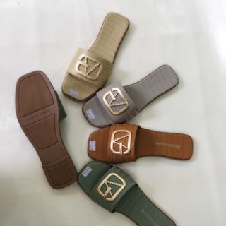 Dép nữ khóa V