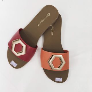 dép nữ khóa lục giác