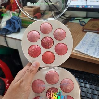 Phấn mắt má hồng 7 ô dạng bông bắt sáng MSYAHO BLUS GLOW