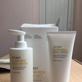 Bộ dưỡng thể Atomy Ultra Rich Body Sữa tắm và kem dưỡng