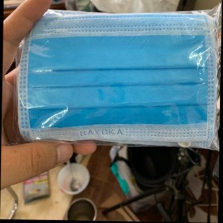 Hộp khẩu trang e bé 9 hãng