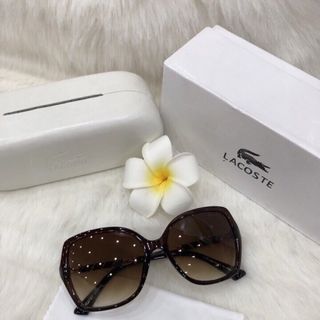 Kính mắt đẹp