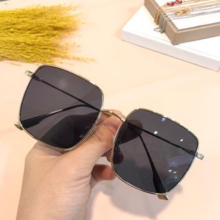 Kính mắt thời trang