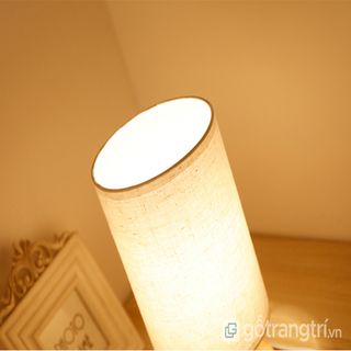Đèn phòng ngủ thiết kế đơn giản- tiện lợi