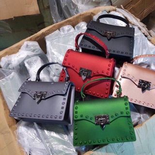 Túi xách nữ đinh nhọn size 19
