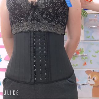 Bra nâng ngực che ngấn mỡ lưng mỡ náh khi mặc latex