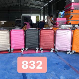 VALI NHỰA CAO CẤP HỌA TIẾT