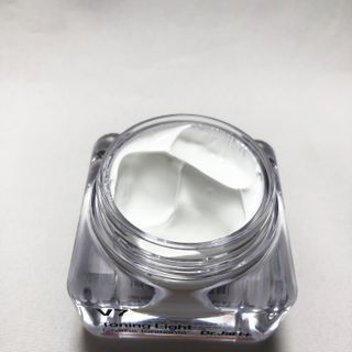 Kem dưỡng da V7 Toning Light Hàn Quốc