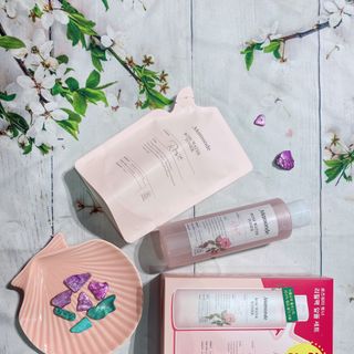 Nước hoa hồng Mamonde Rose 500ml kèm túi
