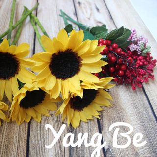 Đầu bông hoa Hướng Dương giấy nhún handmade