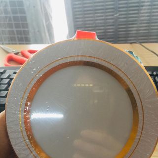 Đèn âm trần 9w tản nhiệt