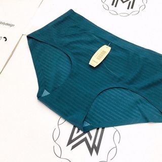 Quần lót Su kẻ thoáng mát Mã 1023