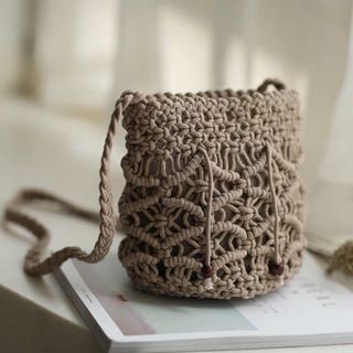 Túi Móc Rỏ Cua Thắt Miệng Hạt Gỗ Xinh Xinh