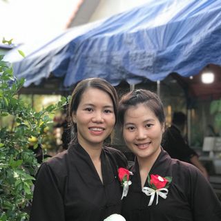 Hoa cài áo lẽ Vũ Lan