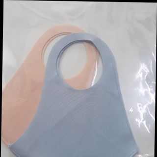 Khẩu trang su poly lọai 1 - dày 2 mặt vải giống màu