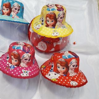 Nón trẻ em có kính bảo vệ chống dịch có khoá tháo rời