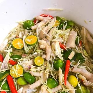 Chân gà ngâm xả tắc siêu ngon