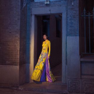 ÁO DÀI NGŨ SEN VÀNG