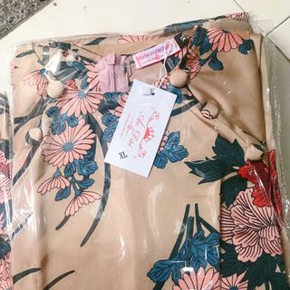ÁO DÀI LỤA HOA TAY LOE