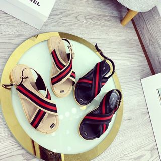 Giày sandal quai chéo tc