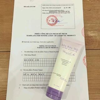 sữa rửa mặt huyền cò