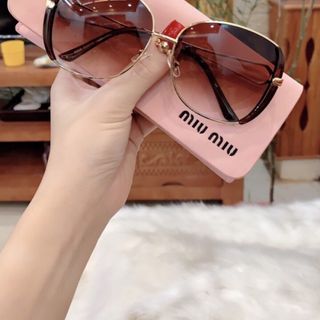 Kính viền mầu