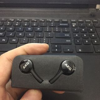 Tai nghe Akg s10