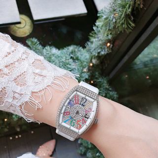 Đồng hồ FM số màu