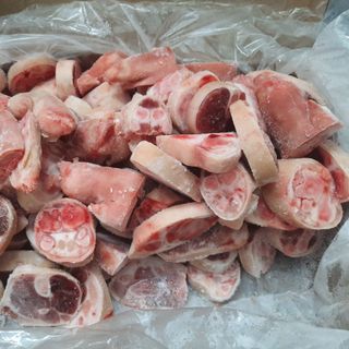 CHÂN GIÒ HEO CẮT KHOANH 47K