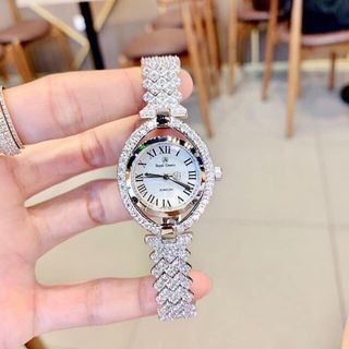 Ro yal Crown mã 4610